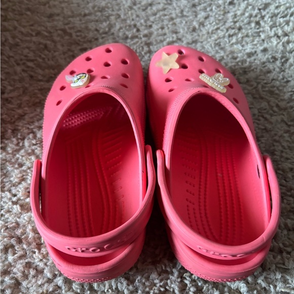 Pink bad bunny clogs - Picture 2 of 3